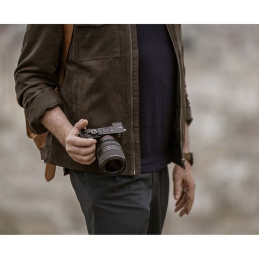 دوربین عکاسی بدون آینه سونی Sony a7CR Mirrorless body مشکی — تصویر ۱۰